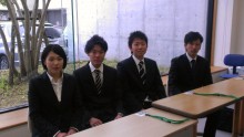 フレッシュな4名